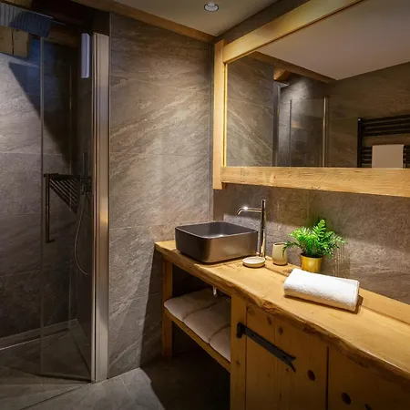 Chalet Sisar - Ovo Network *